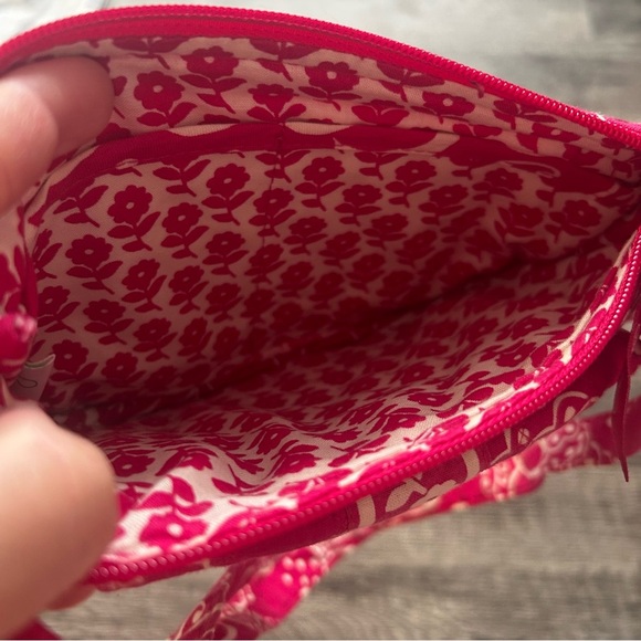 Vera Bradley Crossbody Bag - Picture 6 of 8